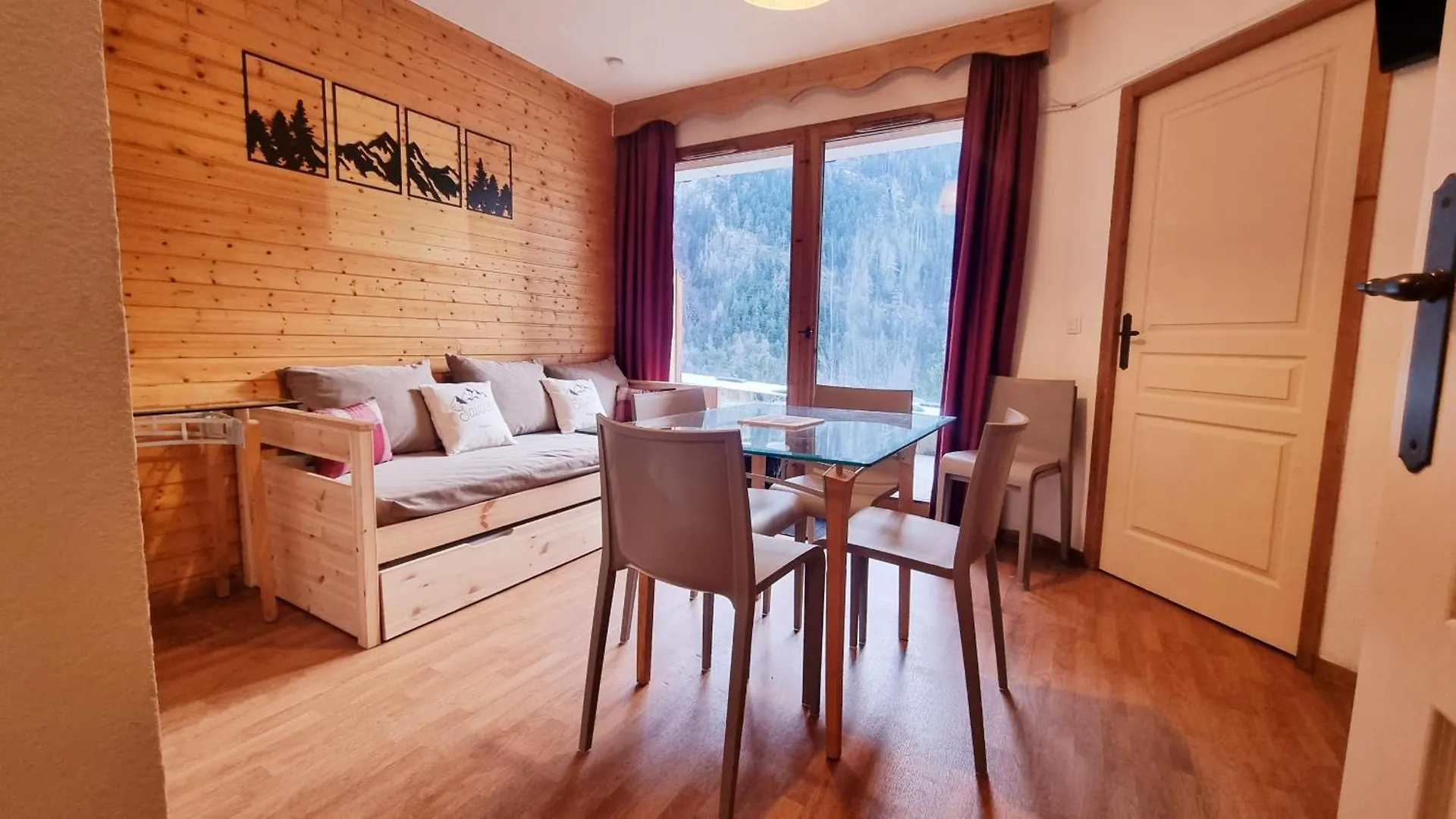 Le Hameau SPA&PISCINE appartement 2 pieces 6pers by Alpvision Residences Orelle France